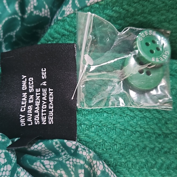 GUESS WINTER COAT - Picture 11 of 12